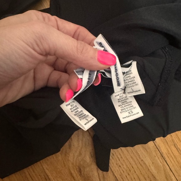 Robin Piccone Tie-Front Bralette Bikini Top - Picture 6 of 6